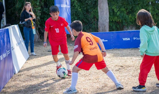 Kuşadası'nda çocuklar olimpik spor dallarıyla tanıştı