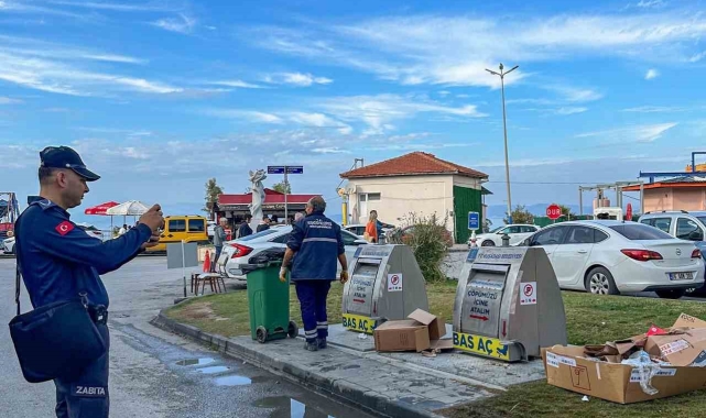 Kuşadası'nda yere çöp ve izmarit atan yanıyor