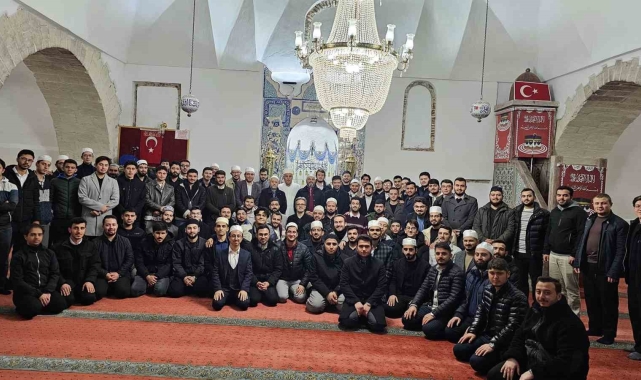 Kütahya'da aday din görevlileri sabah namazında buluştu
