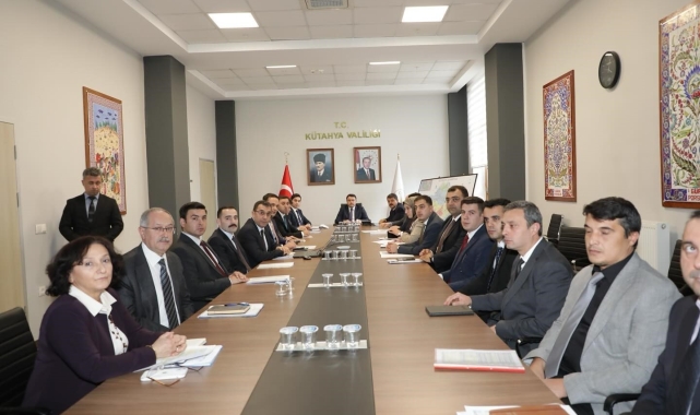 Kütahya'da ilçelerin ve köylerin ihtiyaçları masaya yatırıldı