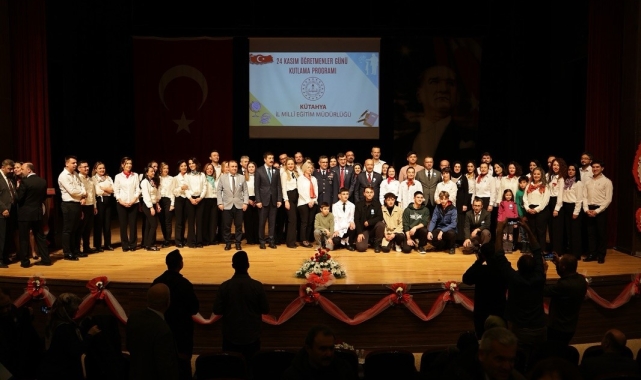 Kütahya'da Öğretmenler Günü coşkuyla kutlandı