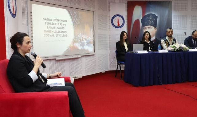 Kütahya'da 'sanal bahis bağımlılığı' konulu panel