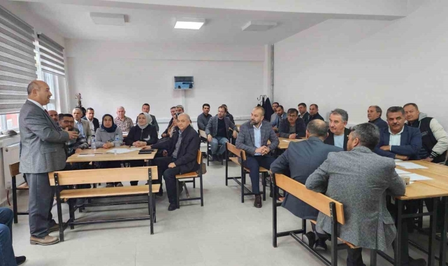 Kütahya'da "Türkiye Yüzyılı Maarif Modeli" Okul Müdürleri eğitimleri