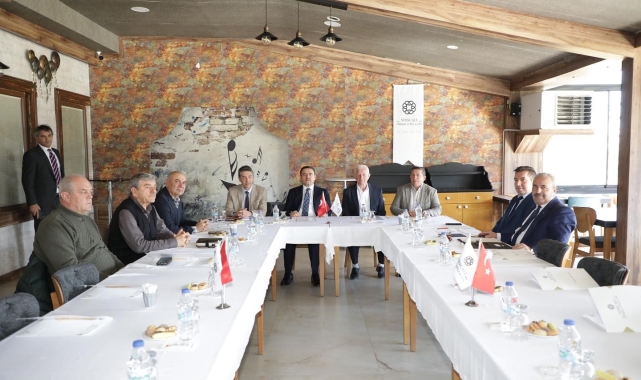 Kütahya'nın turizm potansiyeli masaya yatırıldı