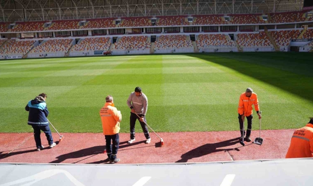 Malatya Stadyumu yeniden futbola hazırlanıyor