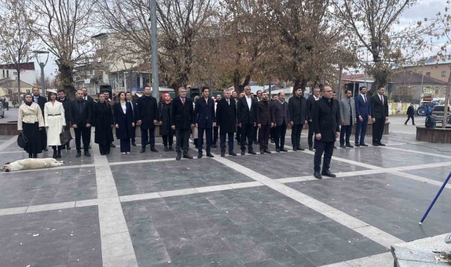 Malazgirt'te 24 Kasım Öğretmenler Günü kutlandı