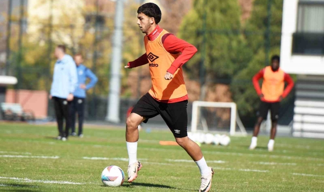 Manisa FK, lider Erzurumspor FK'yı ağırlayacak