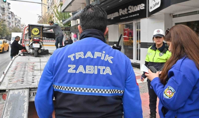 Manisa'da kaldırım işgaline karşı sıkı denetim