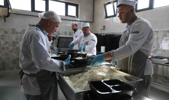 Mardin Büyükşehir Belediyesi aşevi yeniden açıldı