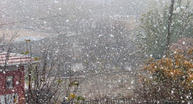 Mardin'de mevsimin ilk karı yağdı