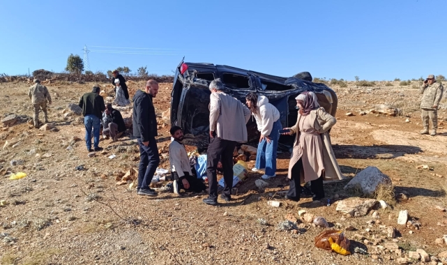 Mardin'de otomobil takla attı: 3 ölü, 5 yaralı