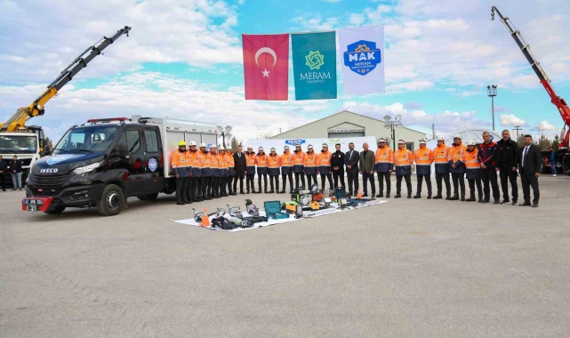 Meram Belediyesi arama kurtarma ekibi kurdu