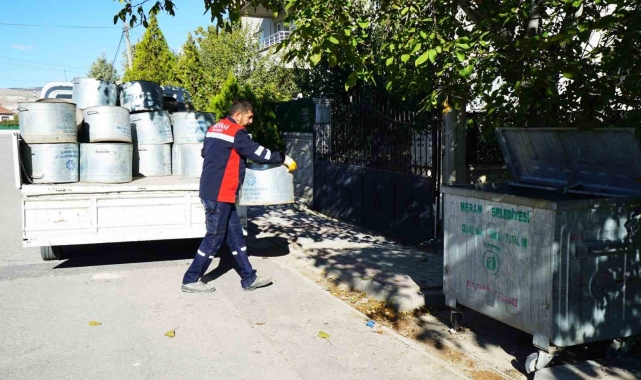 Meram'a 4 bin kül kovası