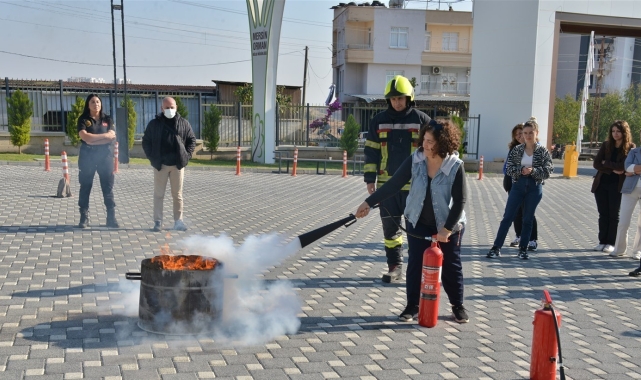 Mersin'de meskun mahalde yangına müdahale eğitimi verildi