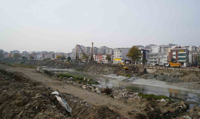 Mert Irmağı ıslahı çalışması sürüyor: Dere yatağı 80 metreye çıkarılacak