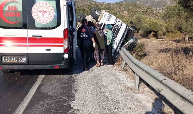Milas'ta tır devrildi: 1 yaralı