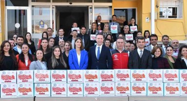 Milas'tan ülke genelindeki öğretmenlere hediyeleri gönderildi