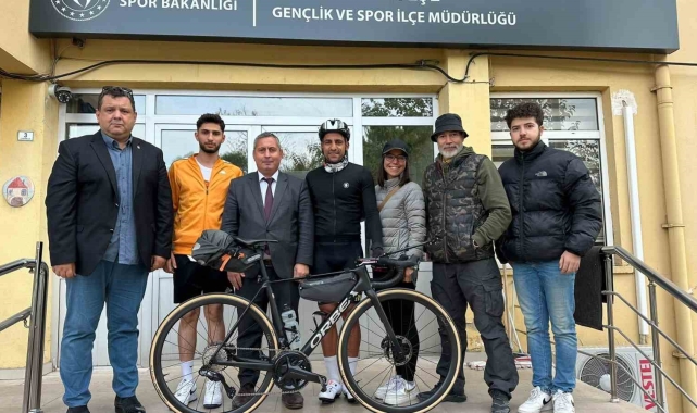 Milli Bisikletçi Kelleci'den depremzede çocuklar için 1080 kilometrelik destek turu