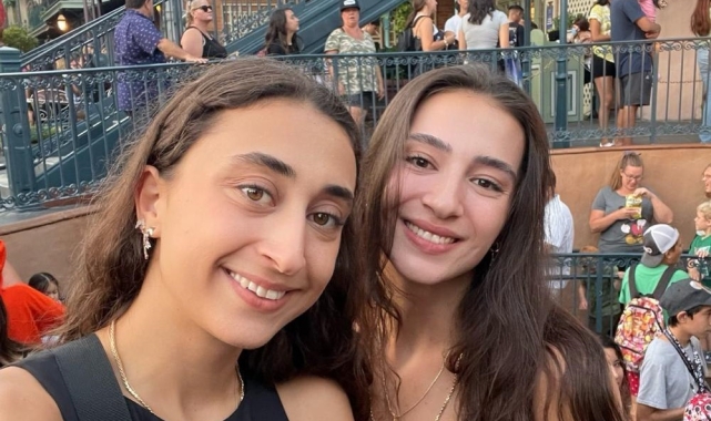 Milli voleybolcular Elif Şahin ve Saliha Şahin, 'İyilik Elçileri' oldu