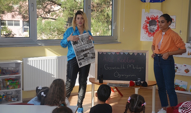 Miniklere gazetecilik mesleğini tanıttı