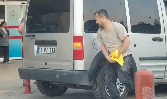 Motorlu testere ile elini kesti