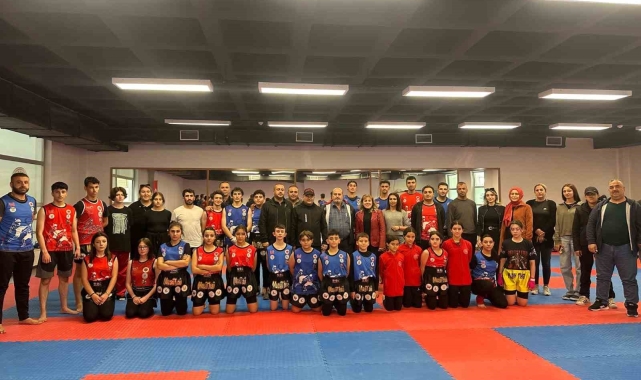 Muay Thai 10. Khan sınavı başarı ile tamamlandı