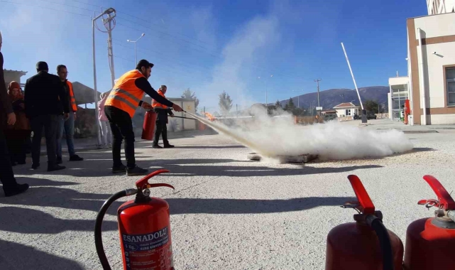 Mudurnu Devlet Hastanesi'nde deprem ve yangın tatbikatı
