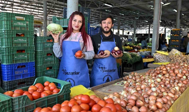 Muratpaşa pazarlarında tek tip önlük uygulaması başlatıldı