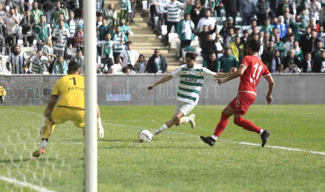 Nesine 3. Lig: Bursaspor: 4 - Kuşadasıspor: 1