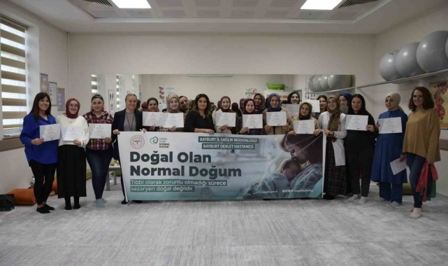 Normal Doğum Eylem Planı kapsamında anne adayı sağlık çalışanlarına eğitimler verildi