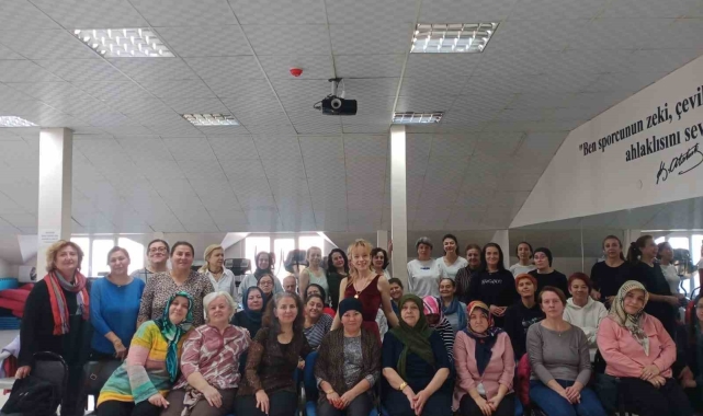 Odunpazarı'ndan kadınlara yüz yogası kişisel gelişim atölyesi