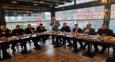 Of Kaymakamı Demirer öğretmenlerle bir araya geldi