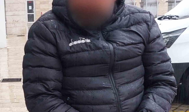 Oğlunu bıçakla yaralayanı bıçakladı
