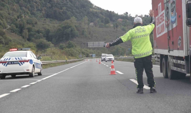 Ordu'da bir haftada yaklaşık 17 bin araç ve sürücüsü denetlendi
