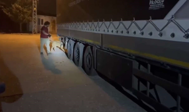 Osmaniye'de durdurulan çekicide 6 kilo 750 gram skunk maddesi ele geçirildi