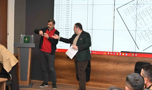 Osmaniye'de geçici prefabrik iş yerlerinin kura çekimi yapıldı