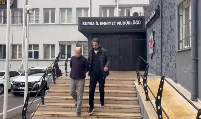 Otobüste tartıştığı kadını bıçaklayan saldırgan yakalandı
