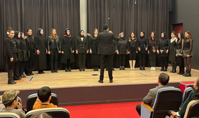 Özel Adıyaman Doğa Koleji'nde Öğretmenler Günü kutlandı