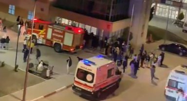 PAÜ'lü öğrencilerin bulunduğu asansör zemine çakıldı