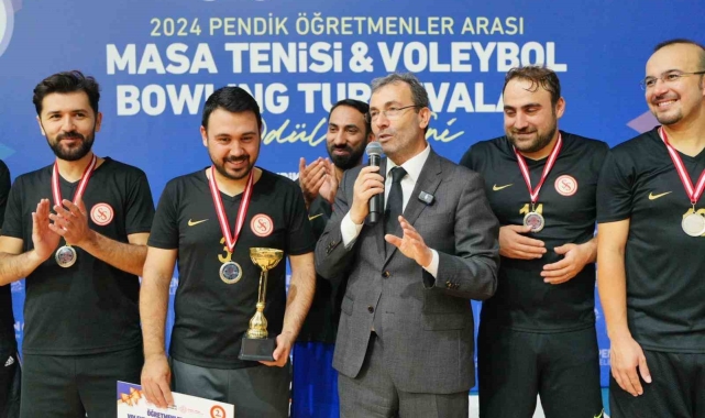 Pendik'te öğretmenler turnuvasında ödüller sahiplerini buldu