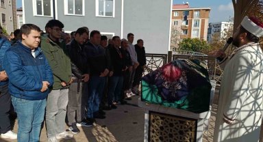 Pendik'te sevgilisi tarafından öldürülen kadın toprağa verildi