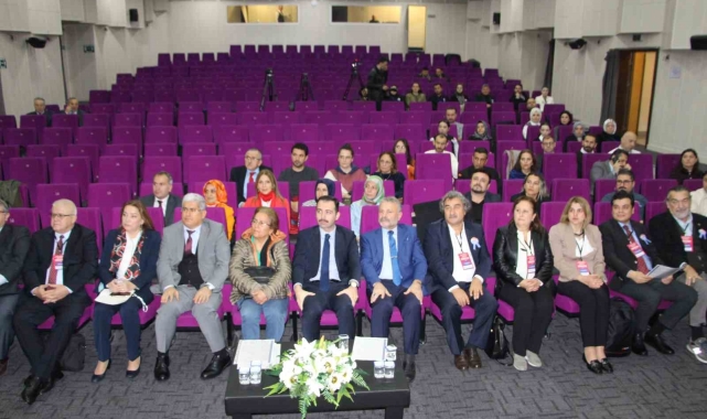 Prof. Dr. Gökhan Oral: "Tüm çatışma ve savaşlarda en önemli ganimetlerden bir tanesi çocuk olmuştur"