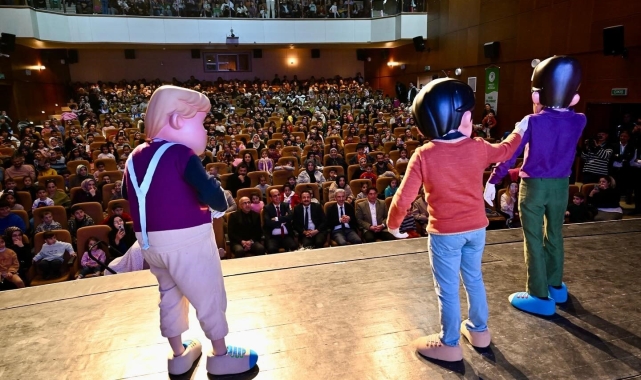 Rafadan Tayfa gösterisinde eğlenceli anlar yaşandı