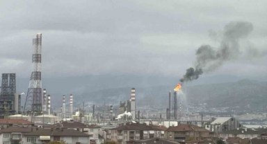 Rafineride patlama: 8 yaralı