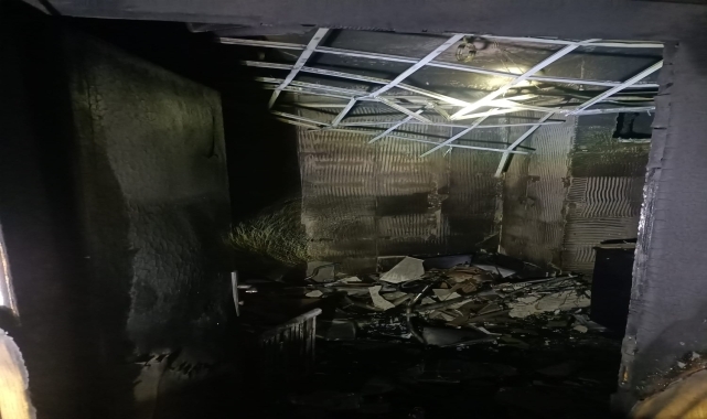 Rize'de 13 katlı binada çıkan yangın söndürüldü