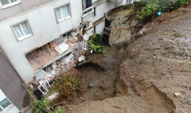 Rize'deki heyelanda kahreden detay