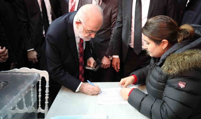 Saadet Partisi'nin yeni genel başkanı Mahmut Arıkan oldu