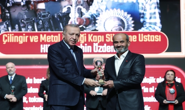 Safranbolu'nun çilingir ustası Özdemir, "Yaşayan İnsan Hazineleri" ödülü aldı