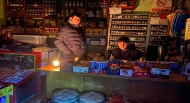 Samsun'da kar yağışı elektrik kesintisine neden oldu