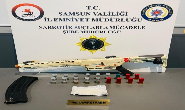 Samsun'da uyuşturucu operasyonunda 3 zanlı yakalandı
